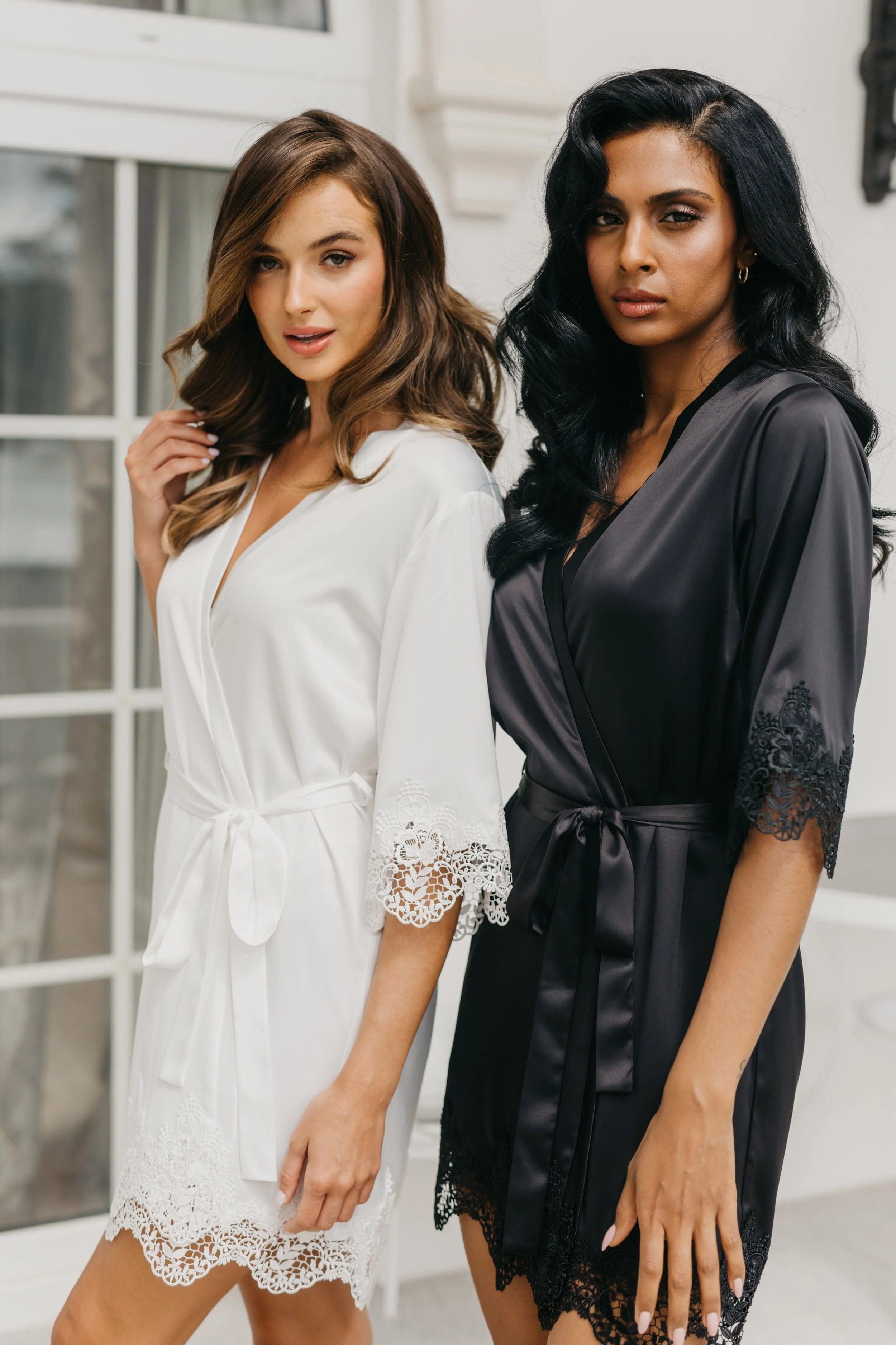 Chiara Lace Trim Robe - Image 11