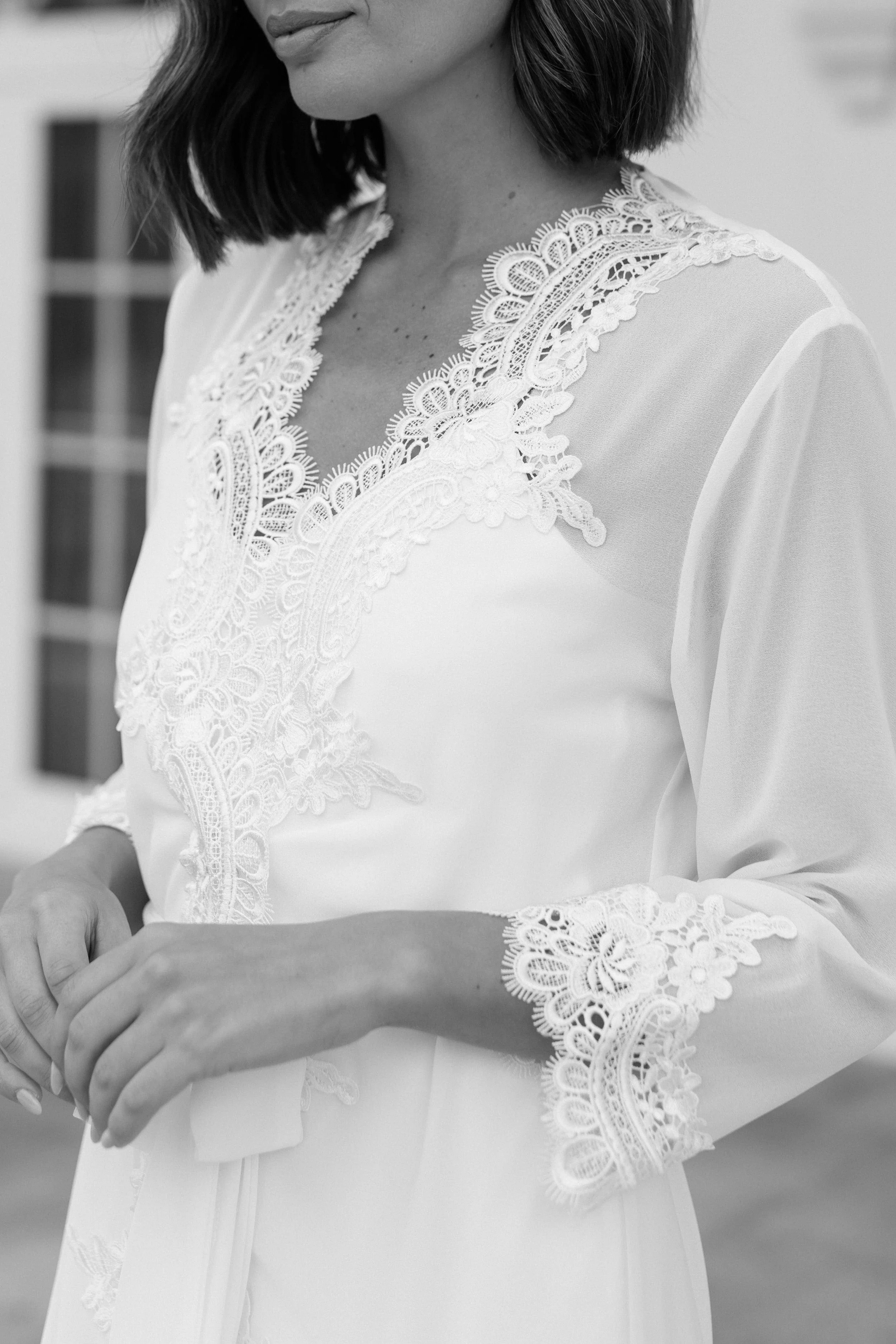 Maeve Lace Trim Robe - Includes Slip - Image 3